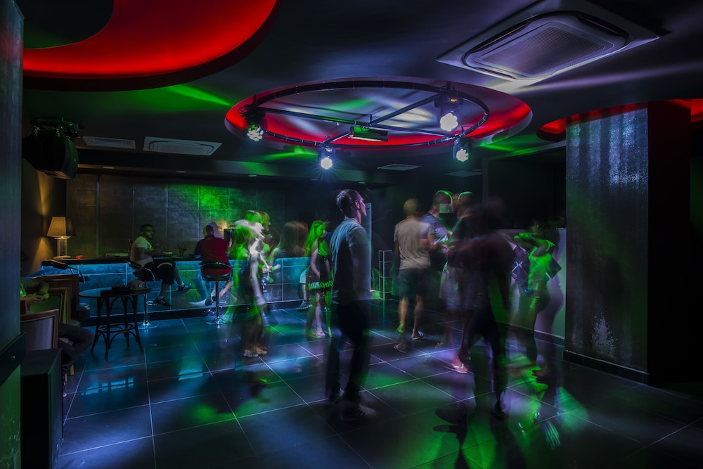 Palm World Resort & Spa Side - All Inclusive — Restaurant & bars in Side