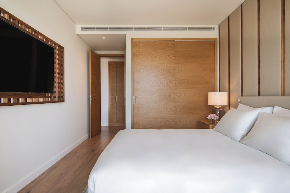 Hyatt Regency Lisbon — Hotel rooms in Lisbon, Lisboa