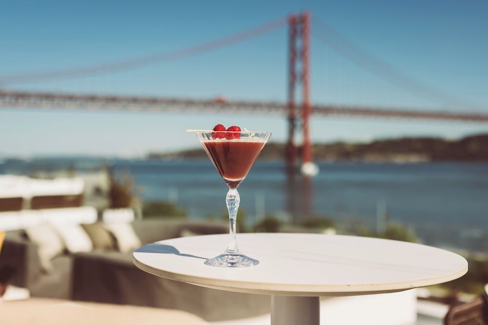 Hyatt Regency Lisbon — Restaurant & bars in Lisbon, Lisboa