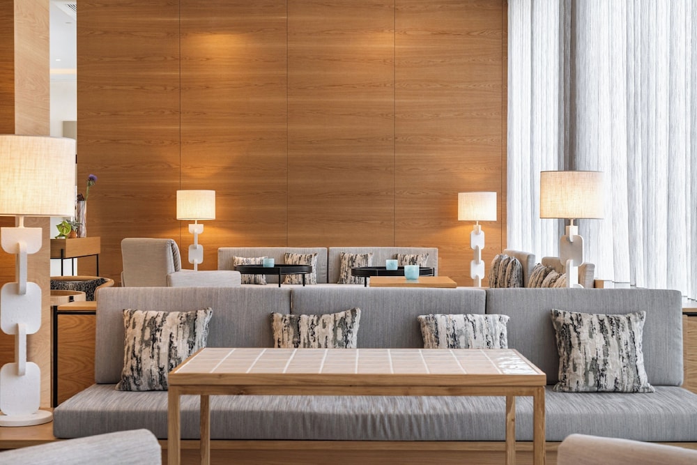 Hyatt Regency Lisbon — Restaurant & bars in Lisbon, Lisboa