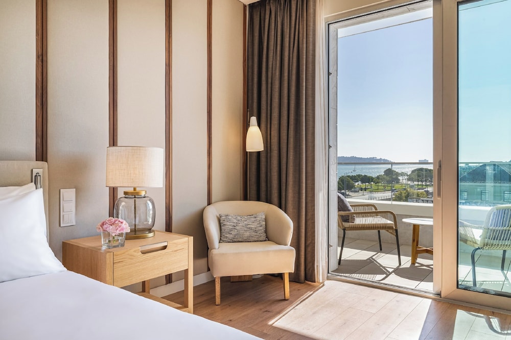 Hyatt Regency Lisbon — Hotel rooms in Lisbon, Lisboa
