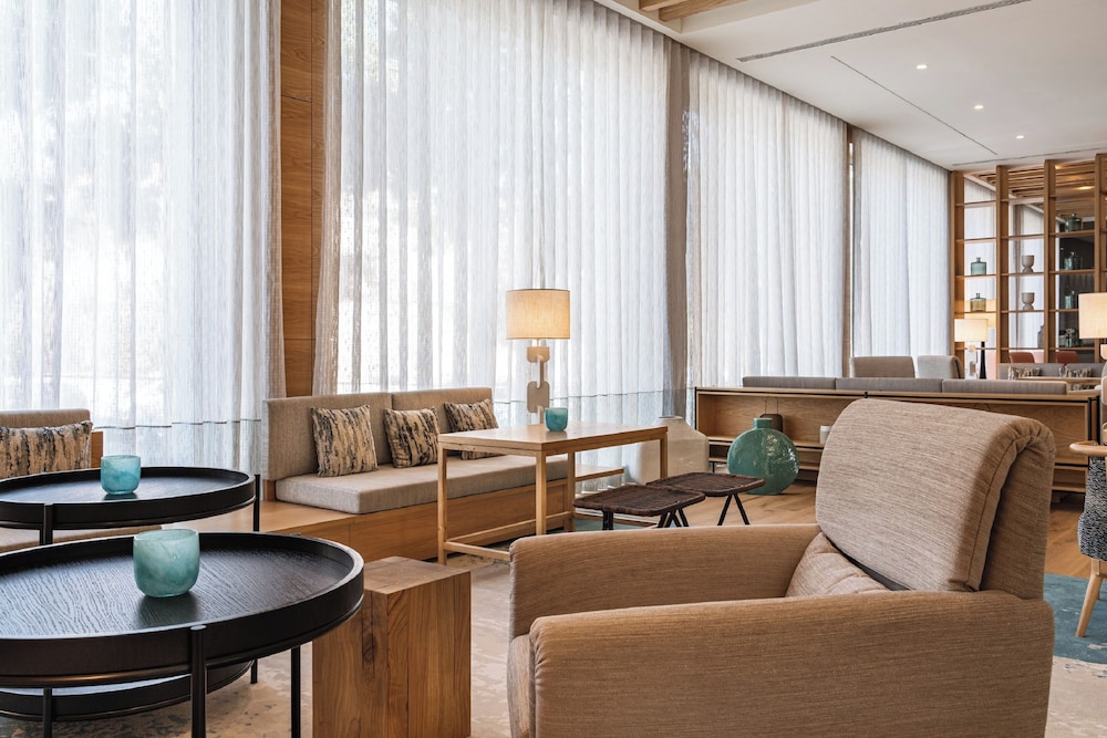 Hyatt Regency Lisbon — Restaurant & bars in Lisbon, Lisboa