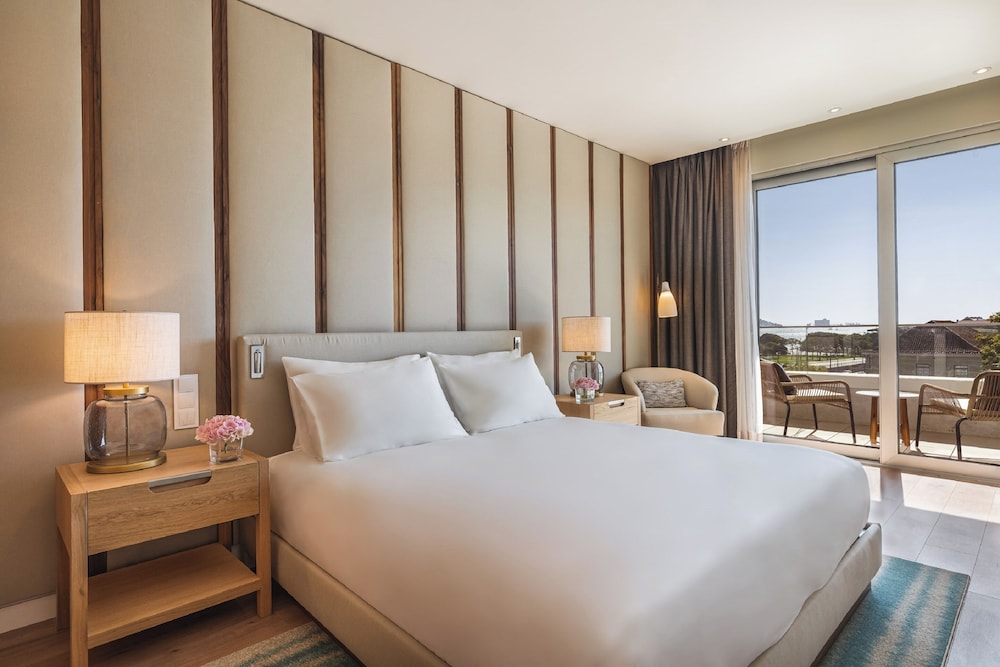 Hyatt Regency Lisbon — Hotel rooms in Lisbon, Lisboa