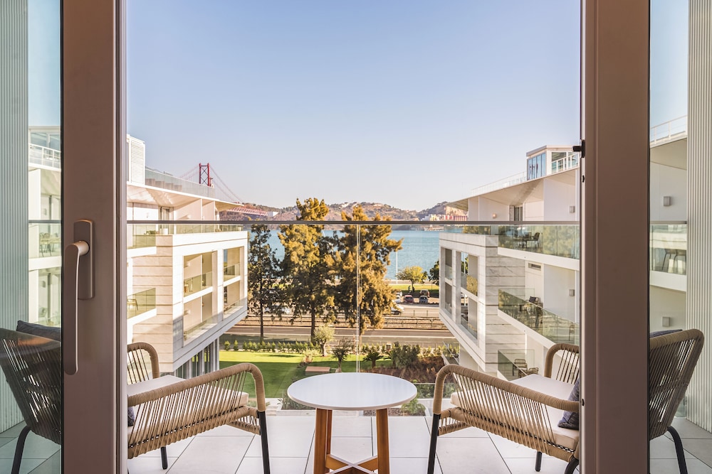 Hyatt Regency Lisbon — Hotel rooms in Lisbon, Lisboa