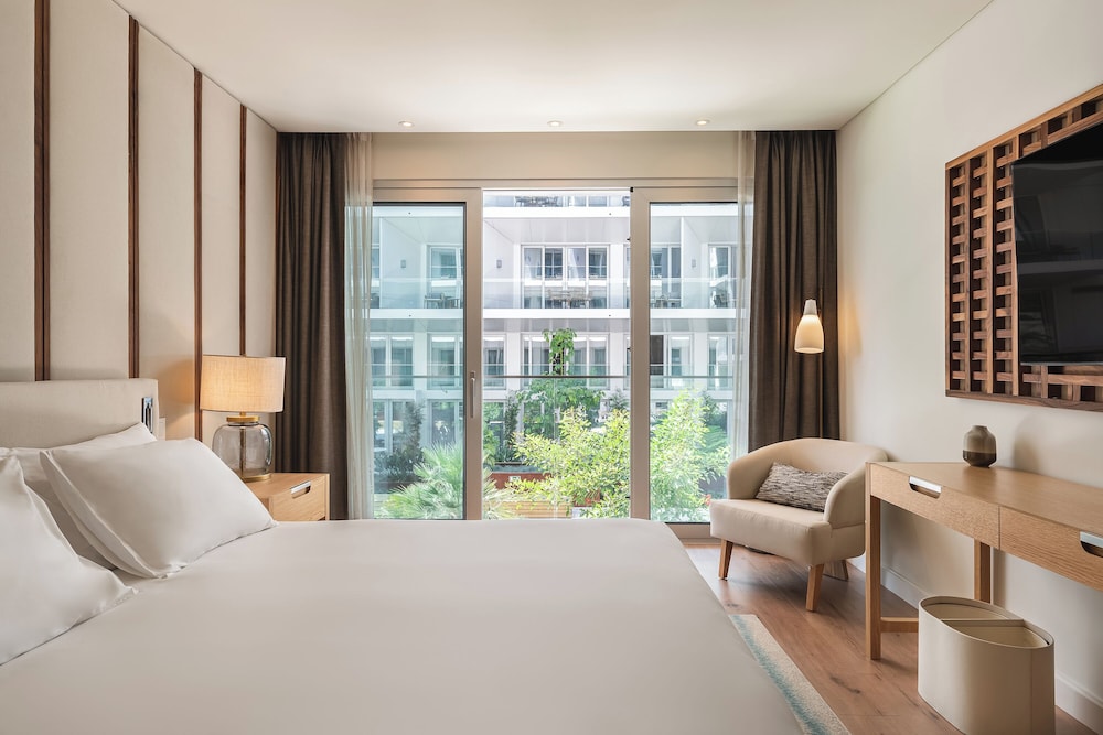 Hyatt Regency Lisbon — Hotel rooms in Lisbon, Lisboa