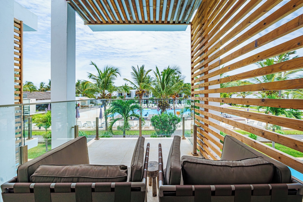 TUI BLUE Tamala — Swimming pool in Serrekunda