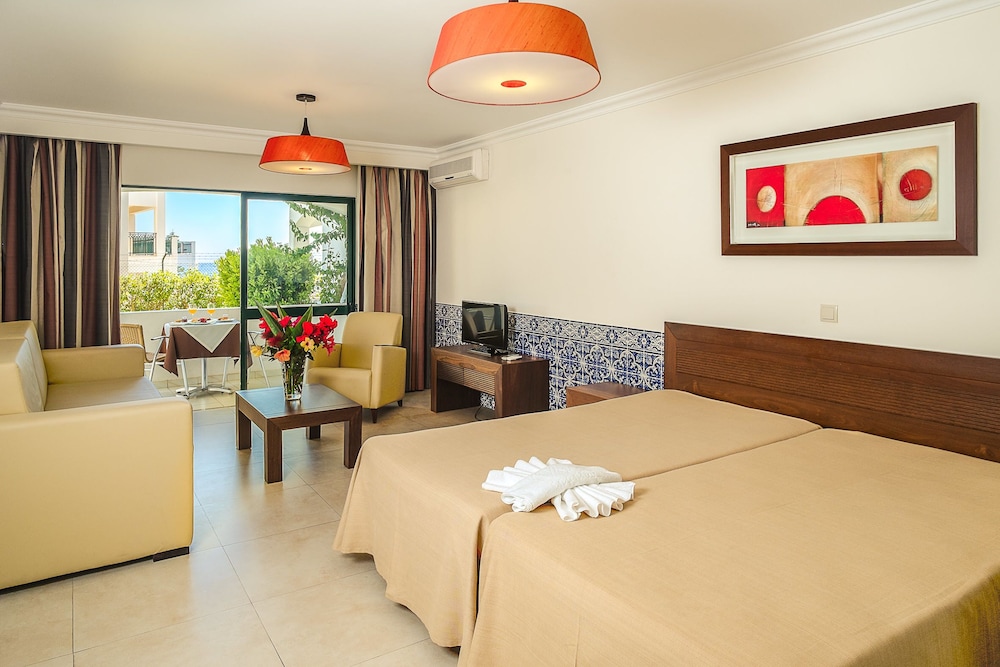 Cerro Mar Atlantico & Cerro Mar Garden — Hotel rooms in Albufeira, Faro