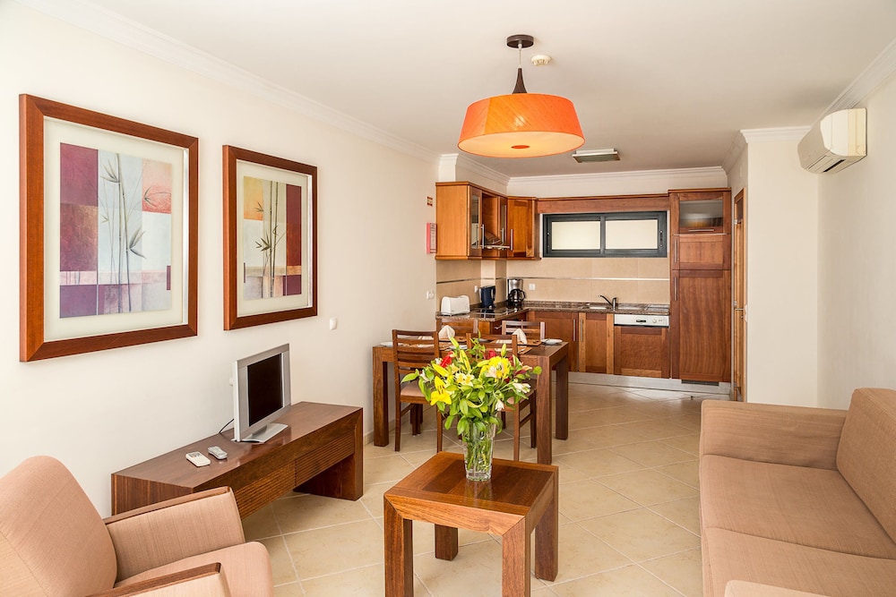 Cerro Mar Atlantico & Cerro Mar Garden — Hotel rooms in Albufeira, Faro