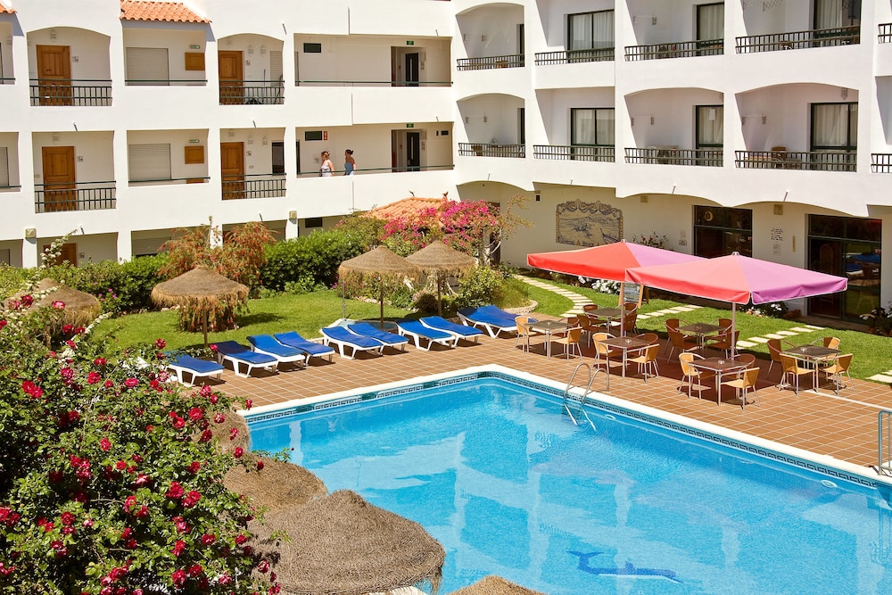 Cerro Mar Atlantico & Cerro Mar Garden — Swimming pool in Albufeira, Faro