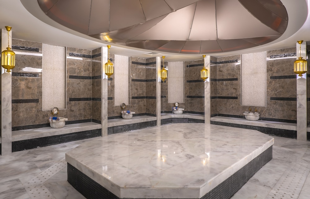 Arnor De Luxe Hotel — Spa in Side