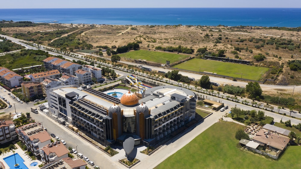 Arnor De Luxe Hotel — Hotel building in Side