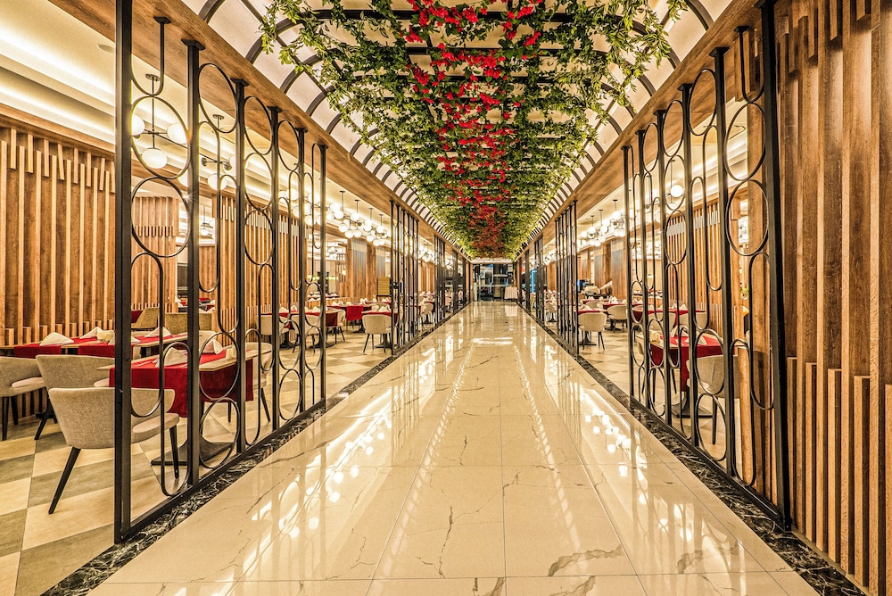 Arnor De Luxe Hotel — Restaurant & bars in Side