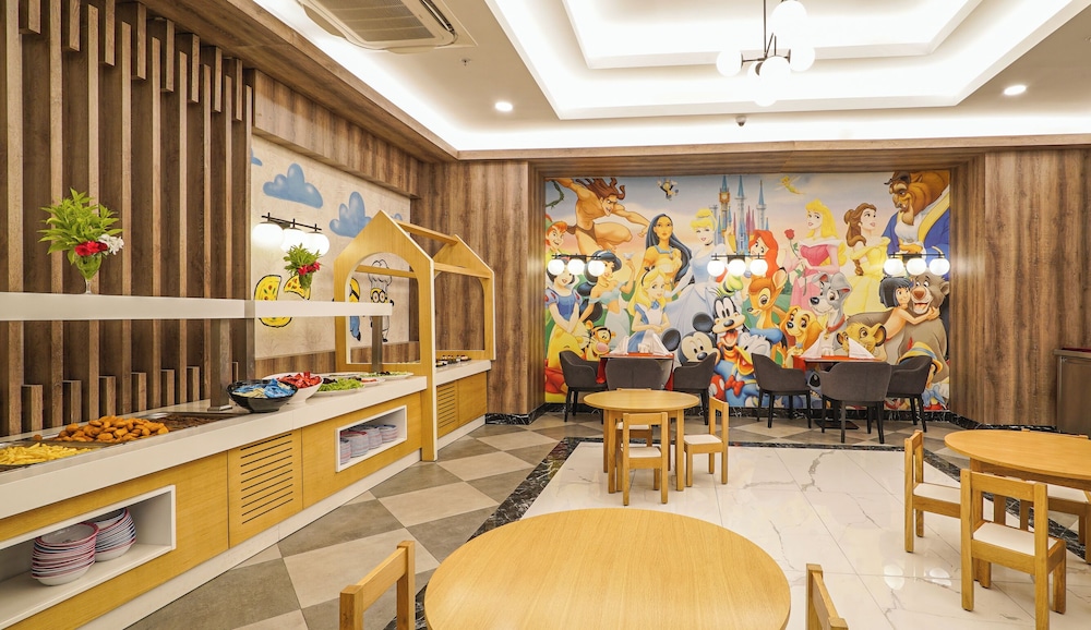 Arnor De Luxe Hotel — Attractions for children in Side
