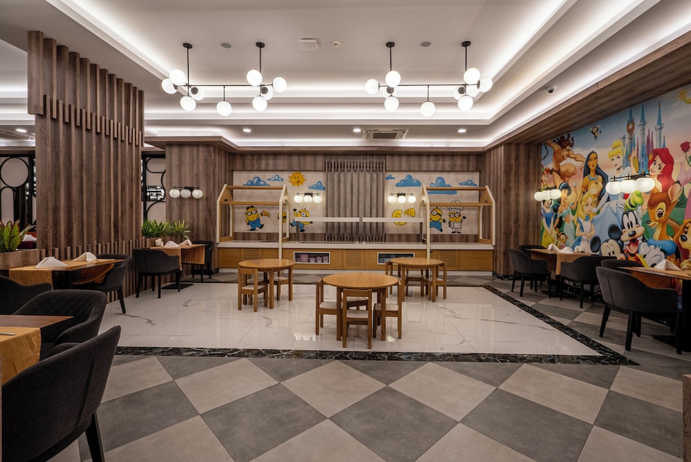 Arnor De Luxe Hotel — Attractions for children in Side