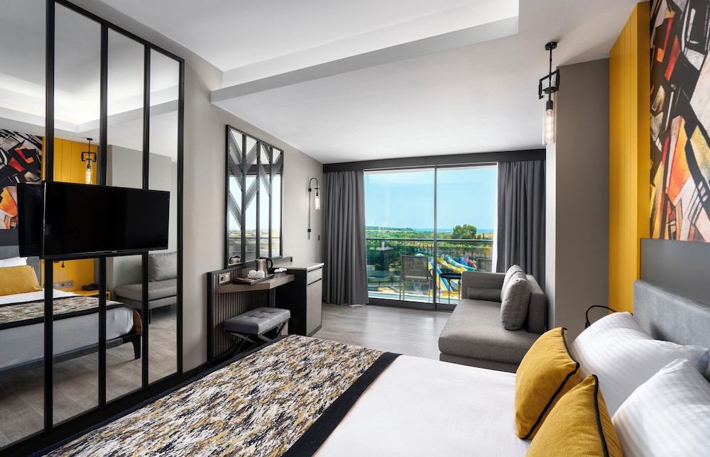 Arnor De Luxe Hotel — Hotel rooms in Side