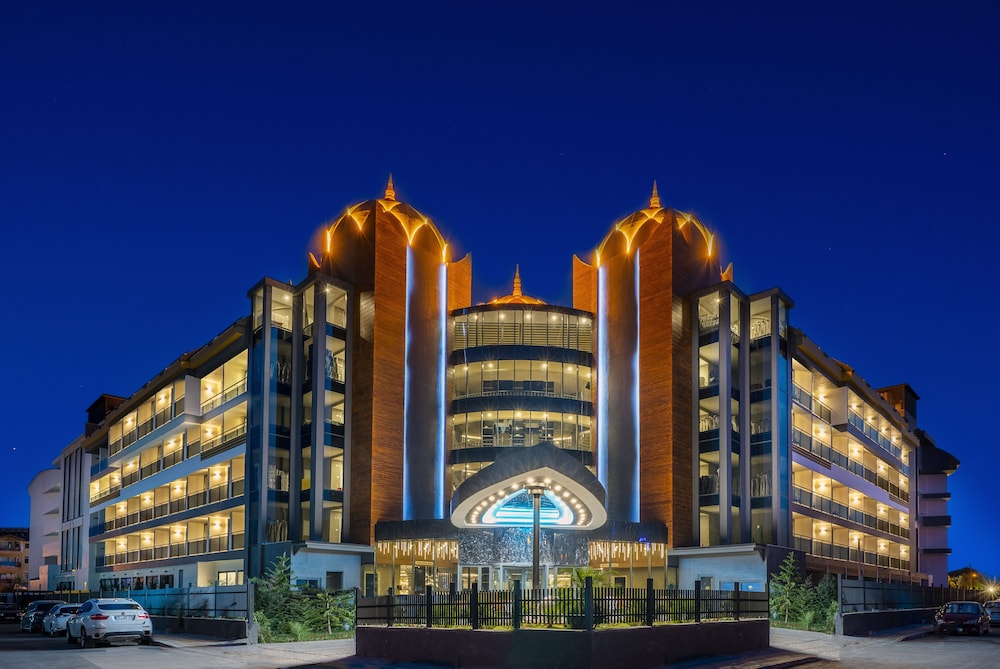 Arnor De Luxe Hotel — Hotel building in Side
