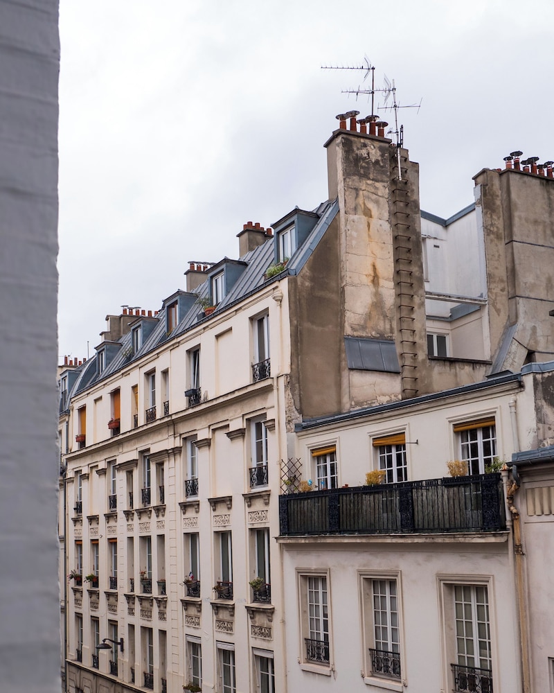 Hôtel Fabric — Hotel building in Paris, Ile-de-France