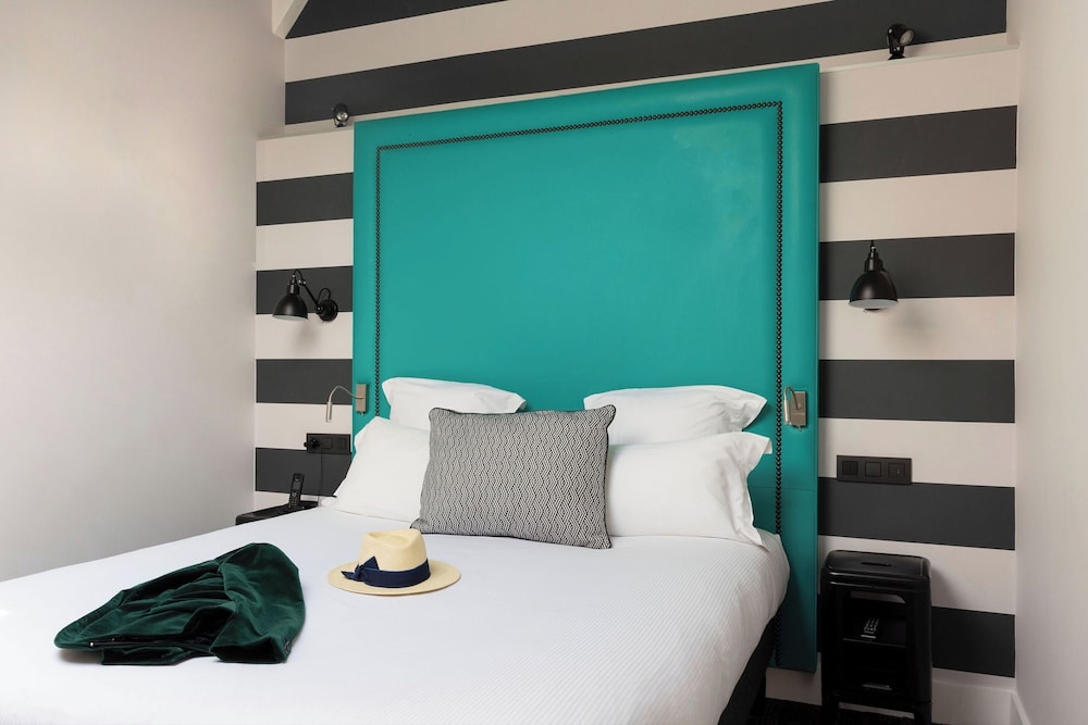 Hôtel Fabric — Hotel rooms in Paris, Ile-de-France