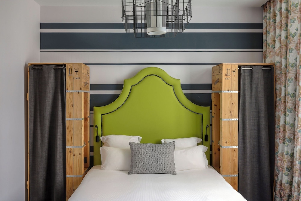 Hôtel Fabric — Hotel rooms in Paris, Ile-de-France