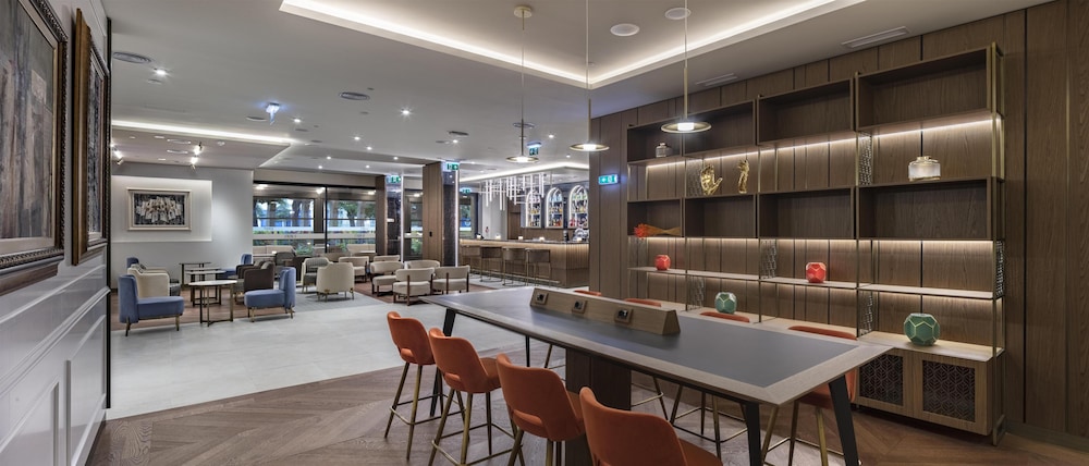 Doubletree By Hilton Plovdiv Center — Restaurant & bars in Plovdiv, Plovdiv