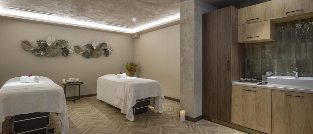 Doubletree By Hilton Plovdiv Center — Spa in Plovdiv, Plovdiv