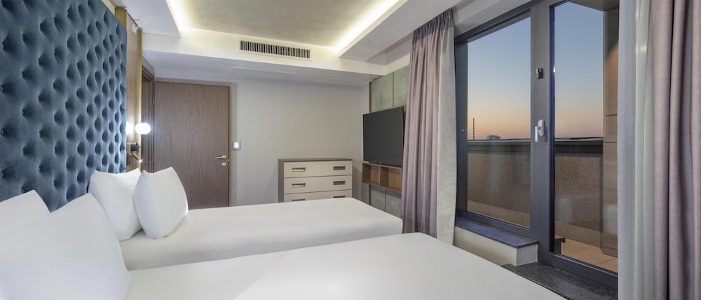 Doubletree By Hilton Plovdiv Center — Hotel rooms in Plovdiv, Plovdiv