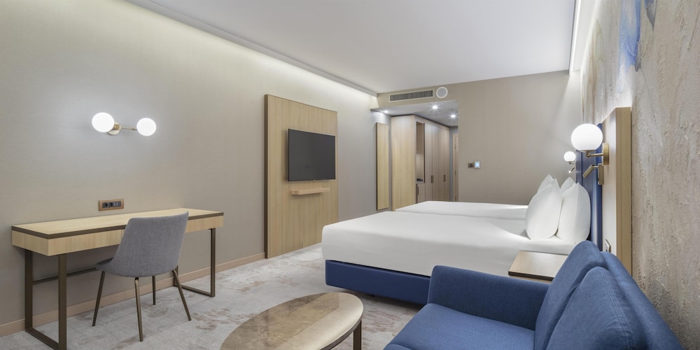 Doubletree By Hilton Plovdiv Center — Hotel rooms in Plovdiv, Plovdiv