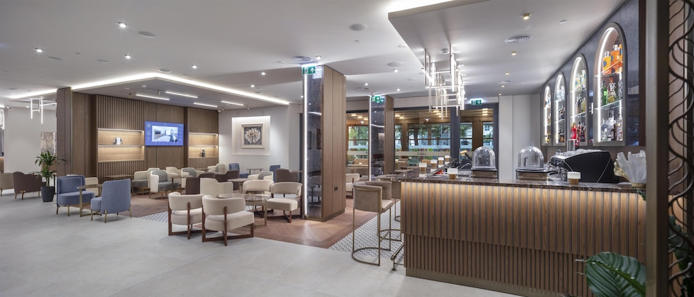Doubletree By Hilton Plovdiv Center — Restaurant & bars in Plovdiv, Plovdiv