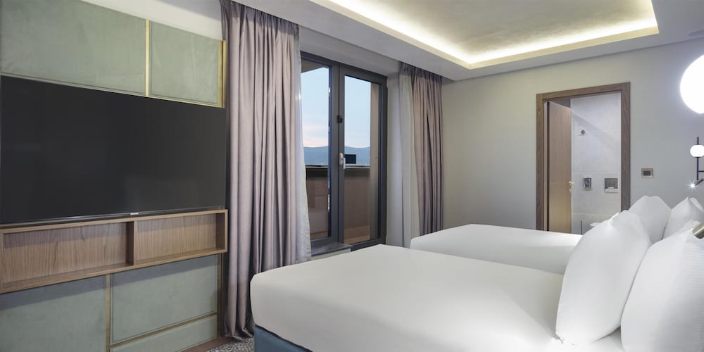 Doubletree By Hilton Plovdiv Center — Hotel rooms in Plovdiv, Plovdiv