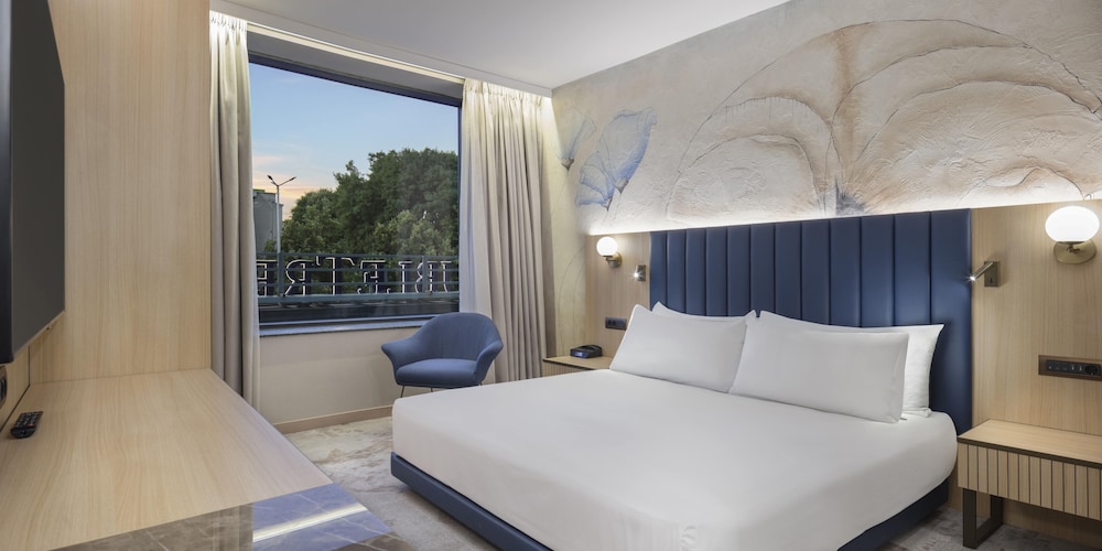 Doubletree By Hilton Plovdiv Center — Hotel rooms in Plovdiv, Plovdiv