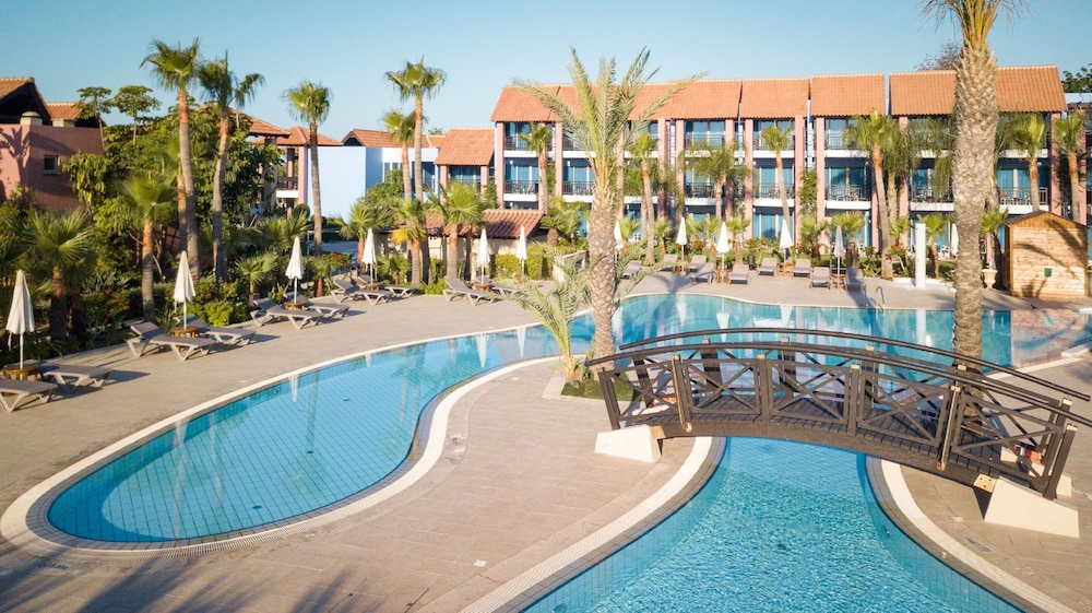 ROBINSON CYPRUS - zdjęcie 2