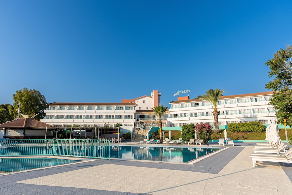 Adelais Bay Hotel — Hotel building in Protaras, Famagusta Region