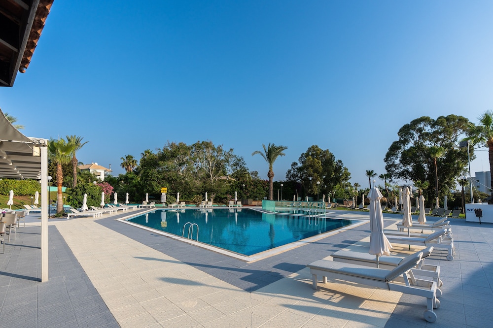 Adelais Bay Hotel — Swimming pool in Protaras, Famagusta Region