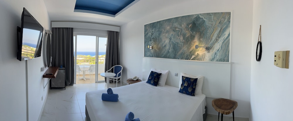 Adelais Bay Hotel — Hotel rooms in Protaras, Famagusta Region