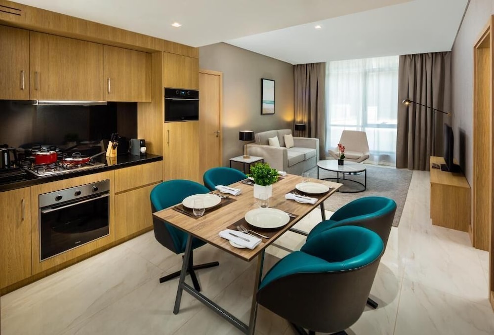Millennium Place Mirdif Hotel — Hotel rooms in Dubai