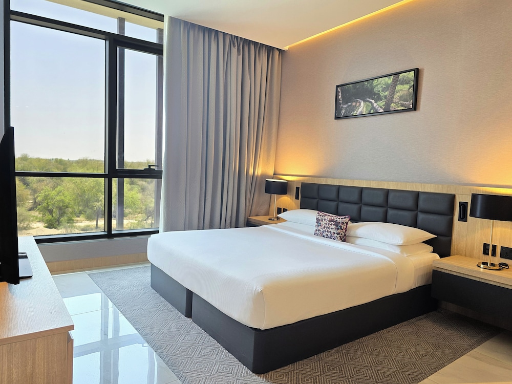 Millennium Place Mirdif Hotel — Hotel rooms in Dubai