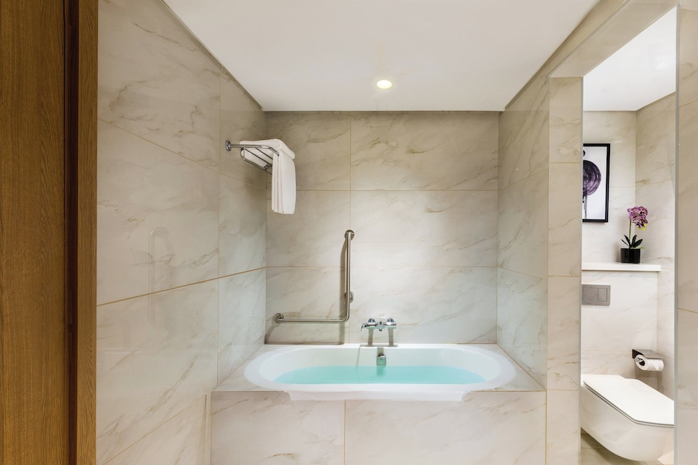 Millennium Place Mirdif Hotel — Hotel rooms in Dubai