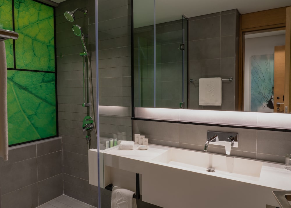 Al Khoory Courtyard Hotel — Hotel rooms in Dubai