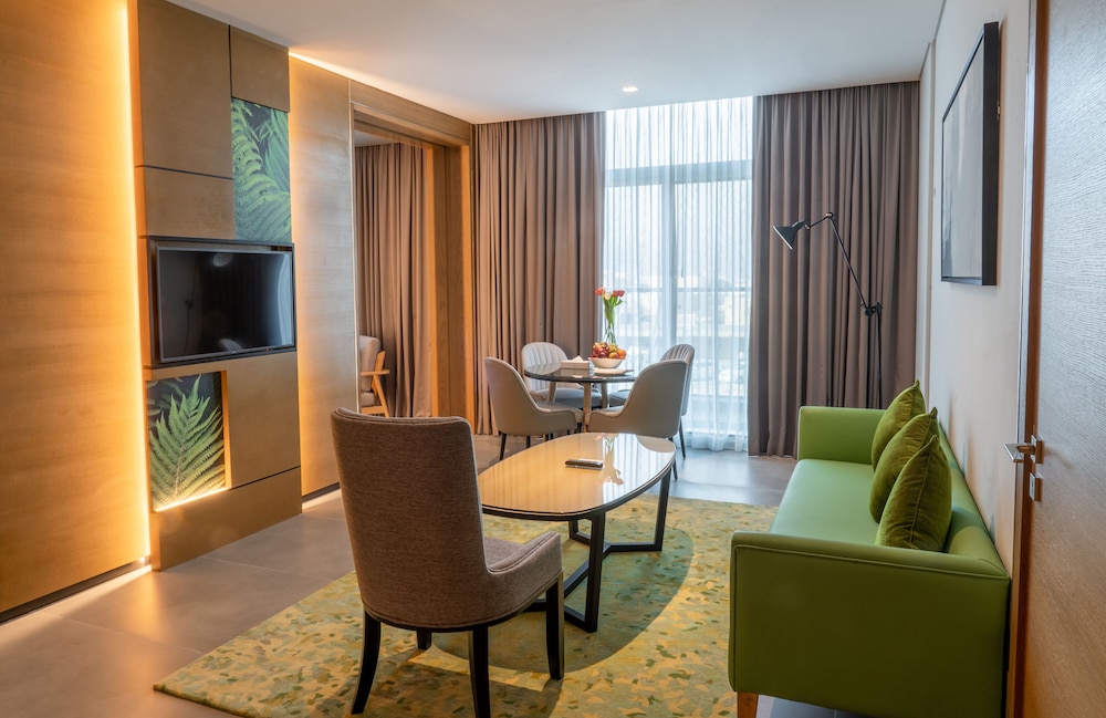 Al Khoory Courtyard Hotel — Hotel rooms in Dubai