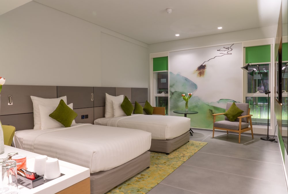 Al Khoory Courtyard Hotel — Hotel rooms in Dubai