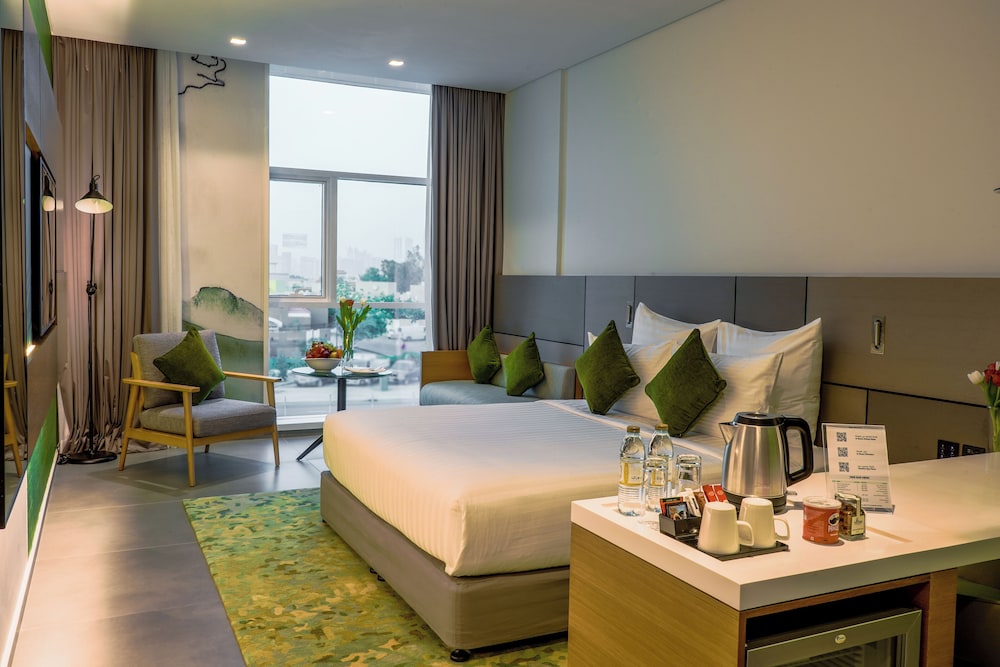 Al Khoory Courtyard Hotel — Hotel rooms in Dubai