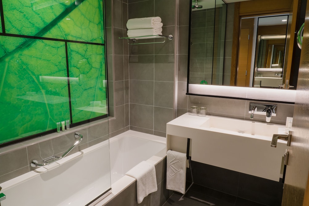 Al Khoory Courtyard Hotel — Hotel rooms in Dubai