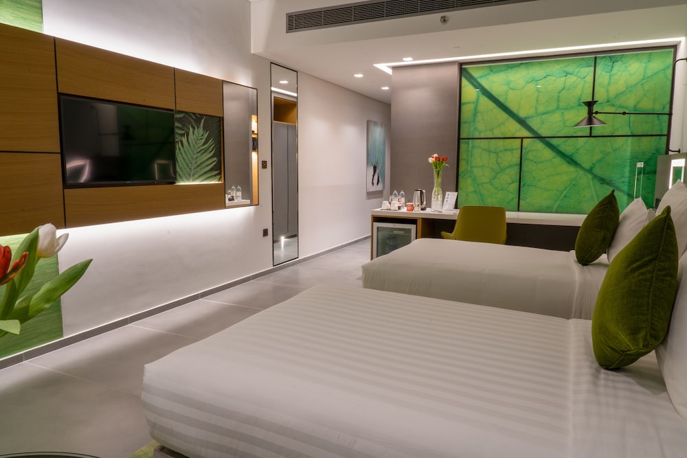 Al Khoory Courtyard Hotel — Hotel rooms in Dubai