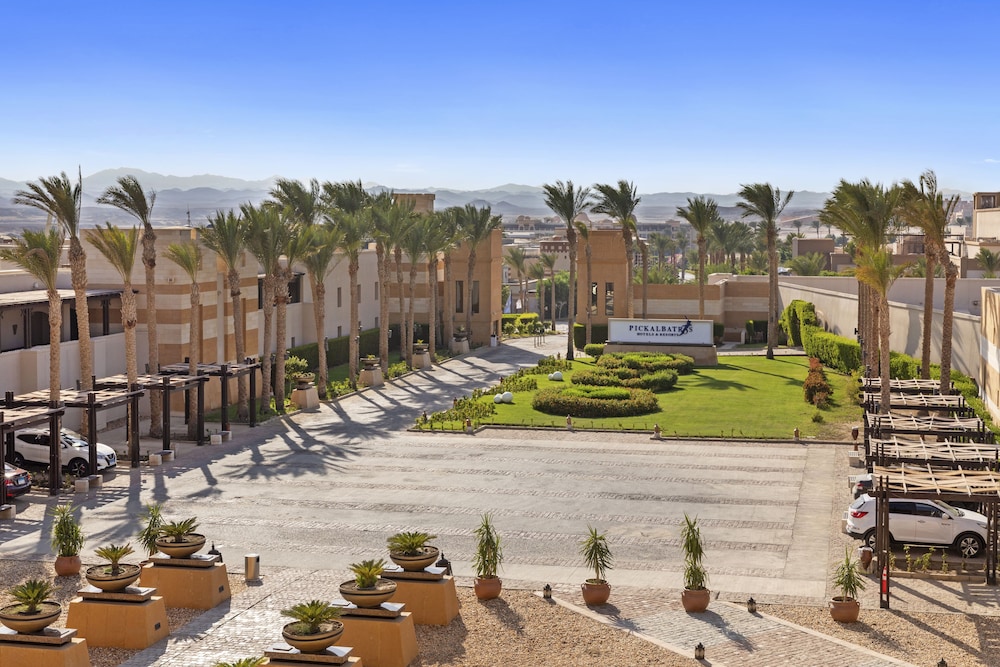 Pickalbatros The Palace Port Ghalib — Hotel building in El Quseir, Red Sea
