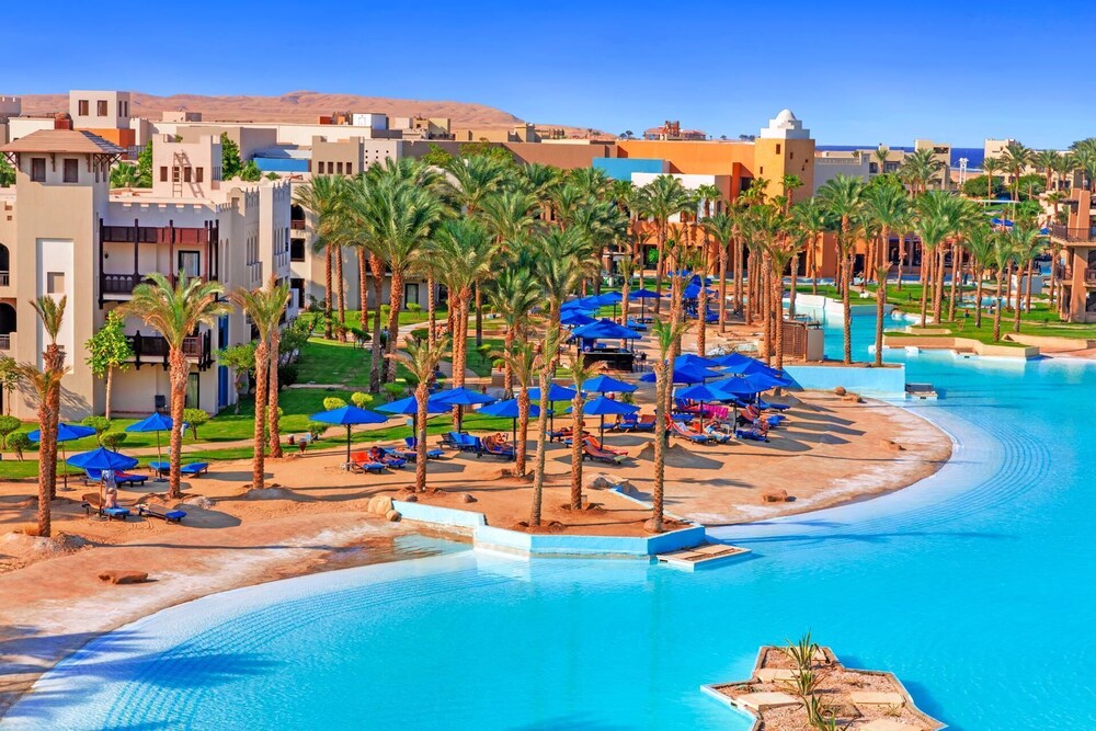 Pickalbatros The Palace Port Ghalib — Swimming pool in El Quseir, Red Sea