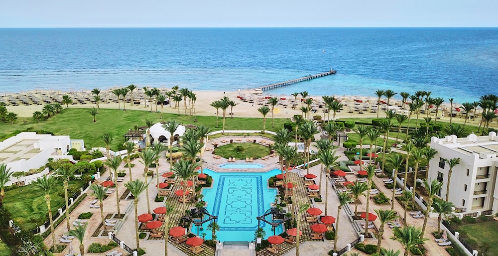 Pickalbatros The Palace Port Ghalib — Swimming pool in El Quseir, Red Sea