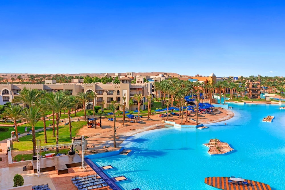 Pickalbatros The Palace Port Ghalib — Swimming pool in El Quseir, Red Sea