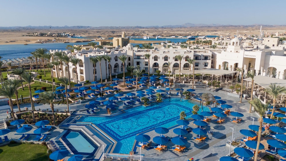 Pickalbatros The Palace Port Ghalib — Swimming pool in El Quseir, Red Sea