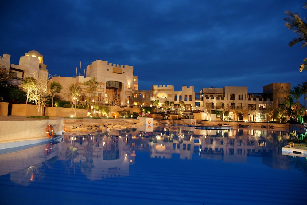 Pickalbatros The Palace Port Ghalib — Hotel building in El Quseir, Red Sea