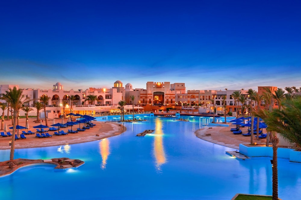 Pickalbatros The Palace Port Ghalib — Swimming pool in El Quseir, Red Sea